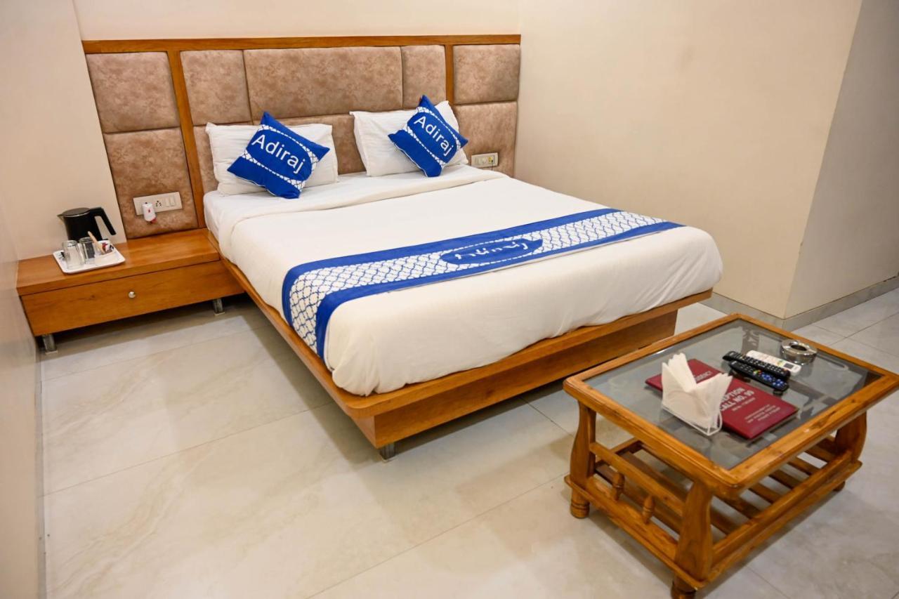 Adiraj Residency Hotel Navi Mumbai Exterior foto
