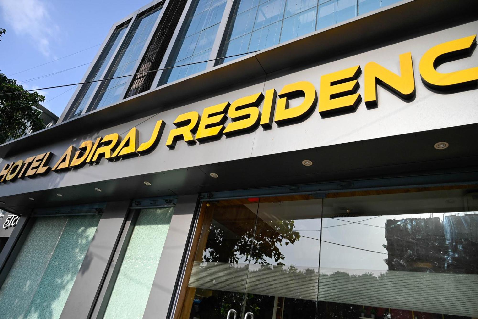 Adiraj Residency Hotel Navi Mumbai Exterior foto