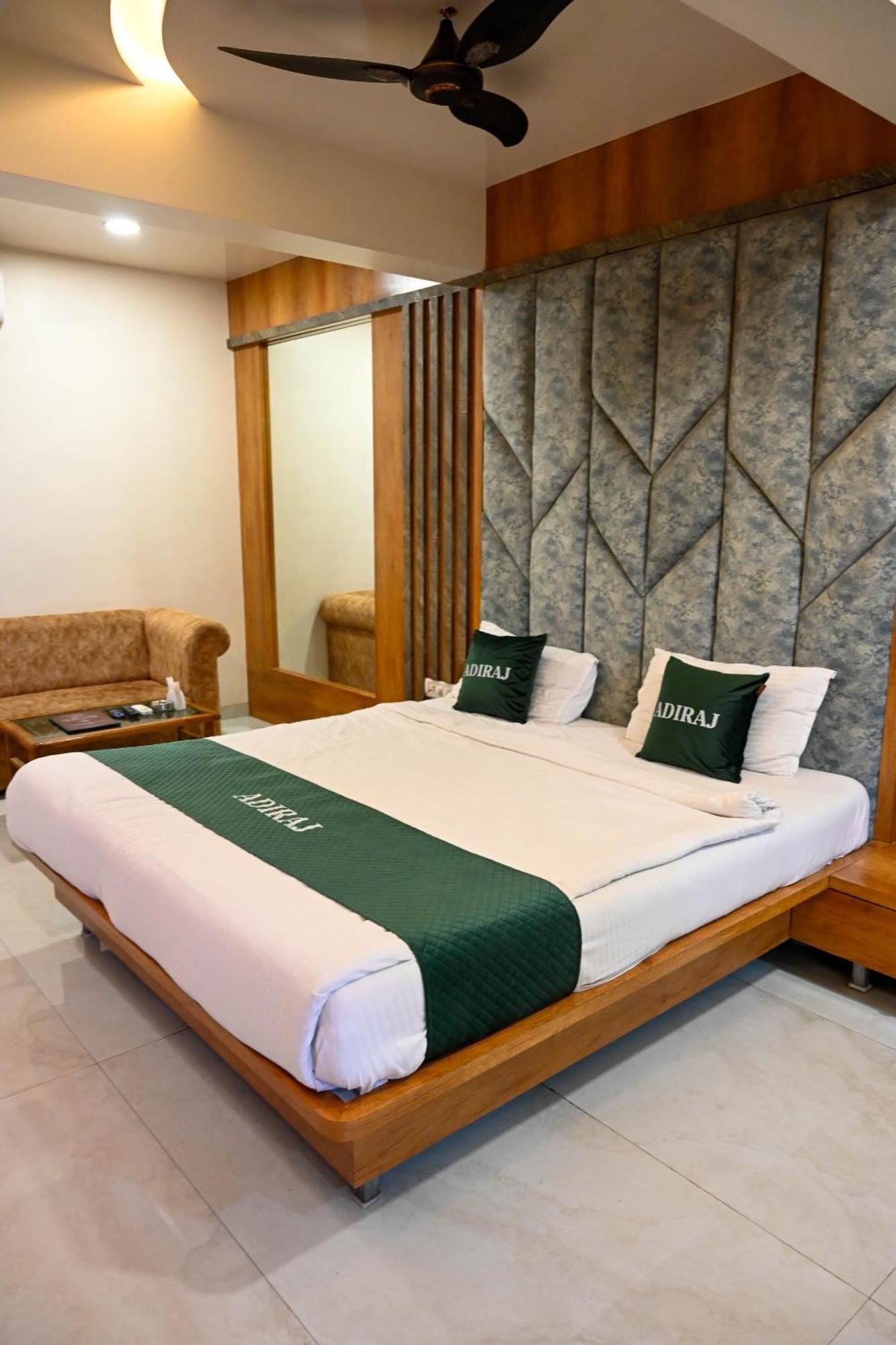 Adiraj Residency Hotel Navi Mumbai Exterior foto