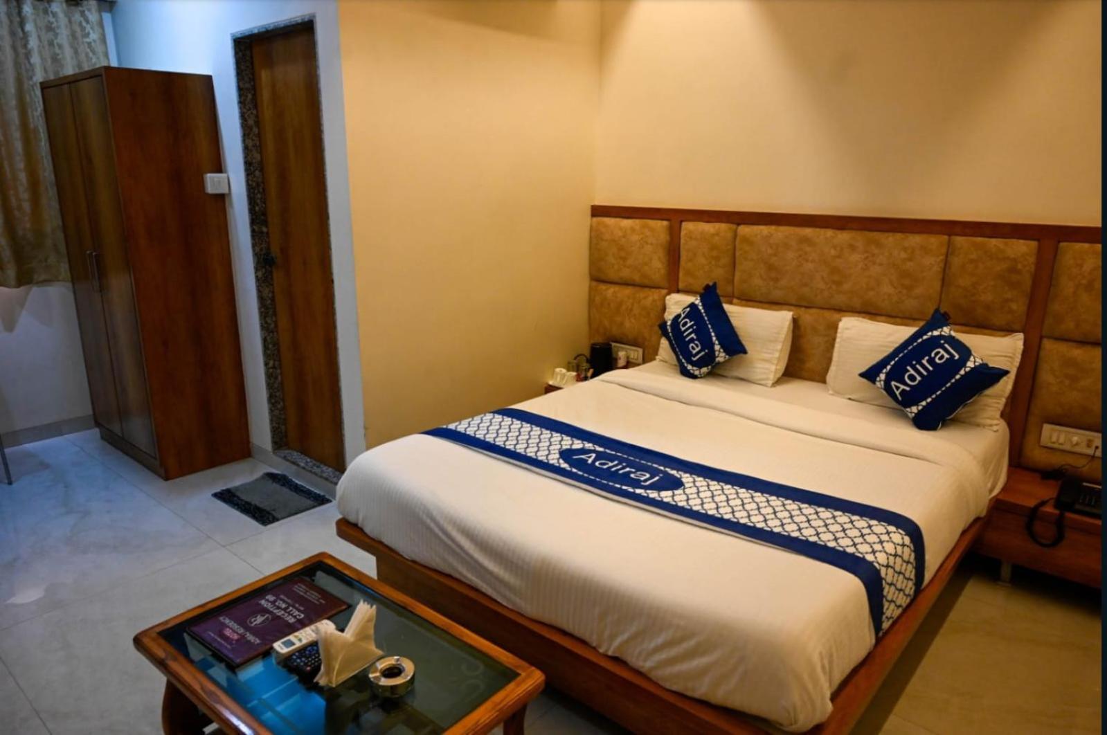 Adiraj Residency Hotel Navi Mumbai Exterior foto